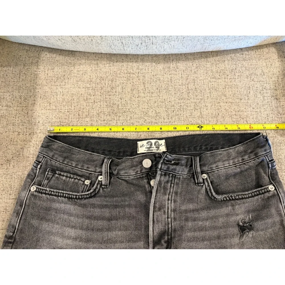 We The Free People Distressed Black Denim Shorts Frayed Cut Offs Size 29 OB66170